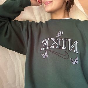 Nike sweatshirt